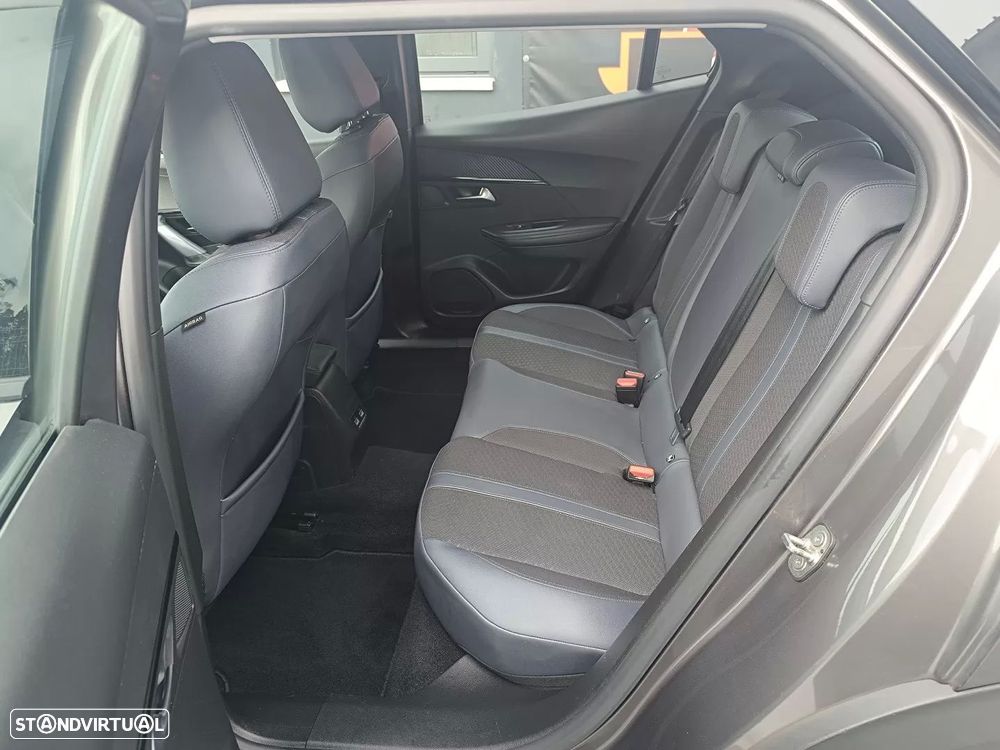Peugeot 2008 PureTech 130 EAT8 Allure - 14