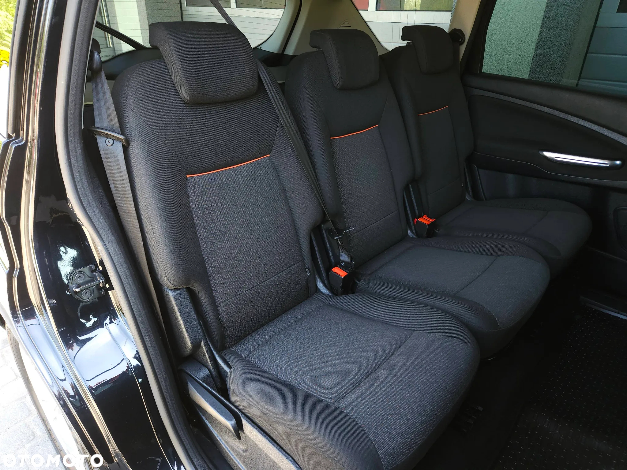 Ford S-Max 2.0 TDCi Titanium - 36