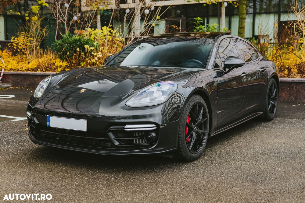 Porsche Panamera - 3