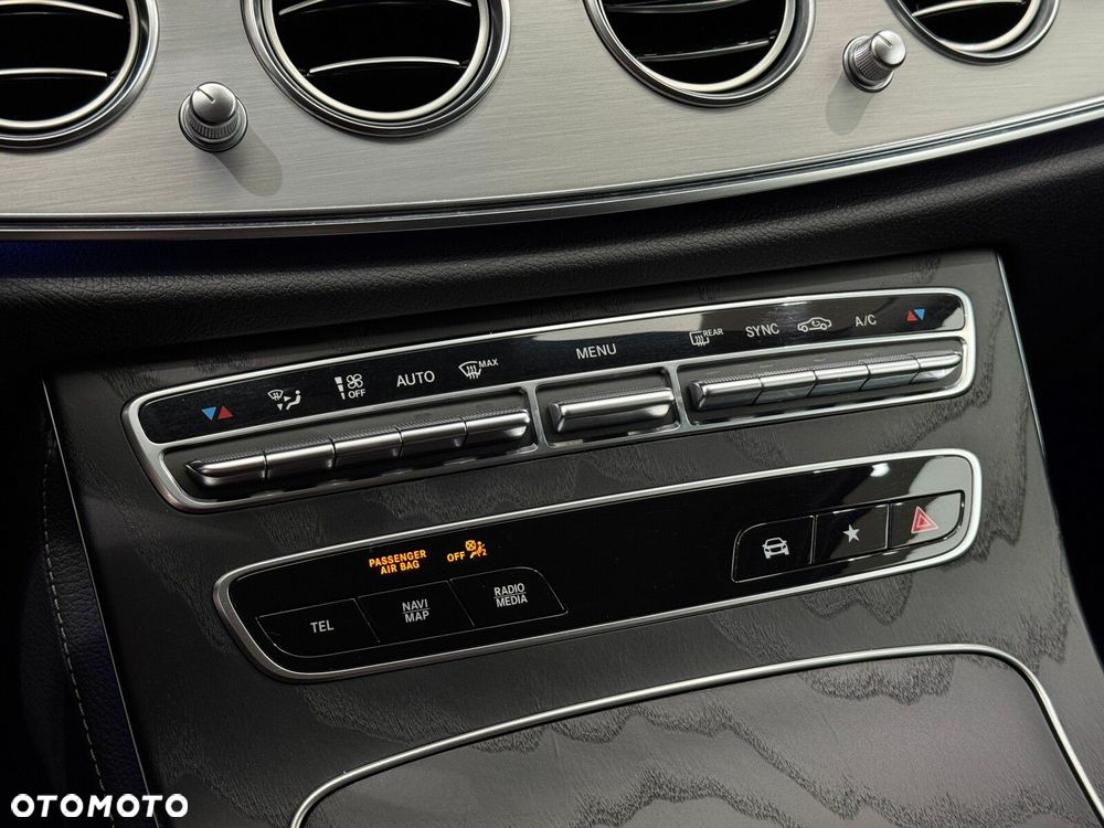 Mercedes-Benz Klasa E 220 d AMG/Avantgarde - 24