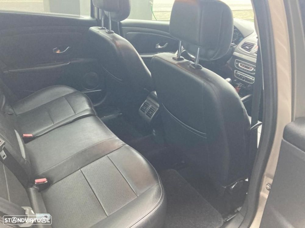 Renault Fluence 1.5 dCi Exclusive - 21
