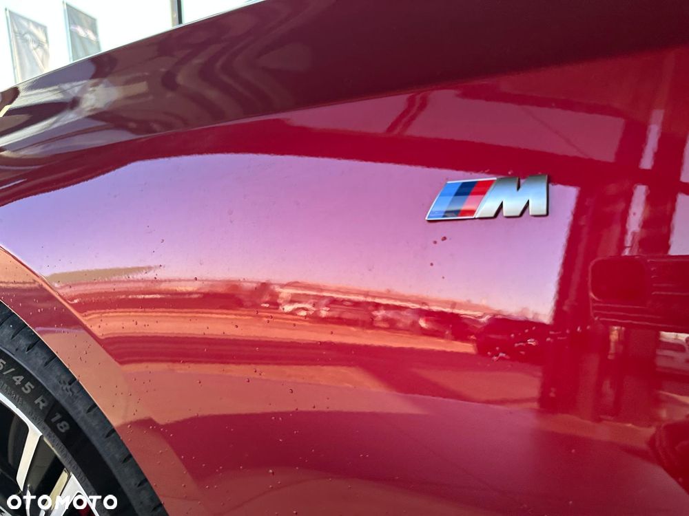 BMW Seria 3 318d mHEV - 10