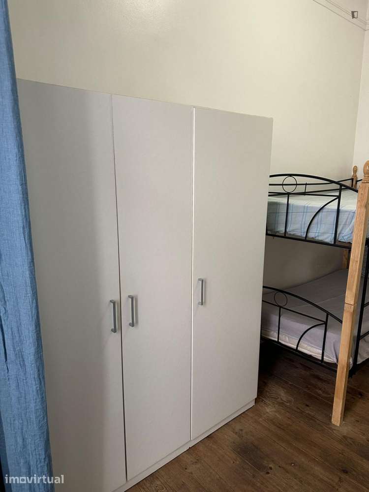 Quarto - localizado em Alameda Lisbon - Grande imagem: 5/23