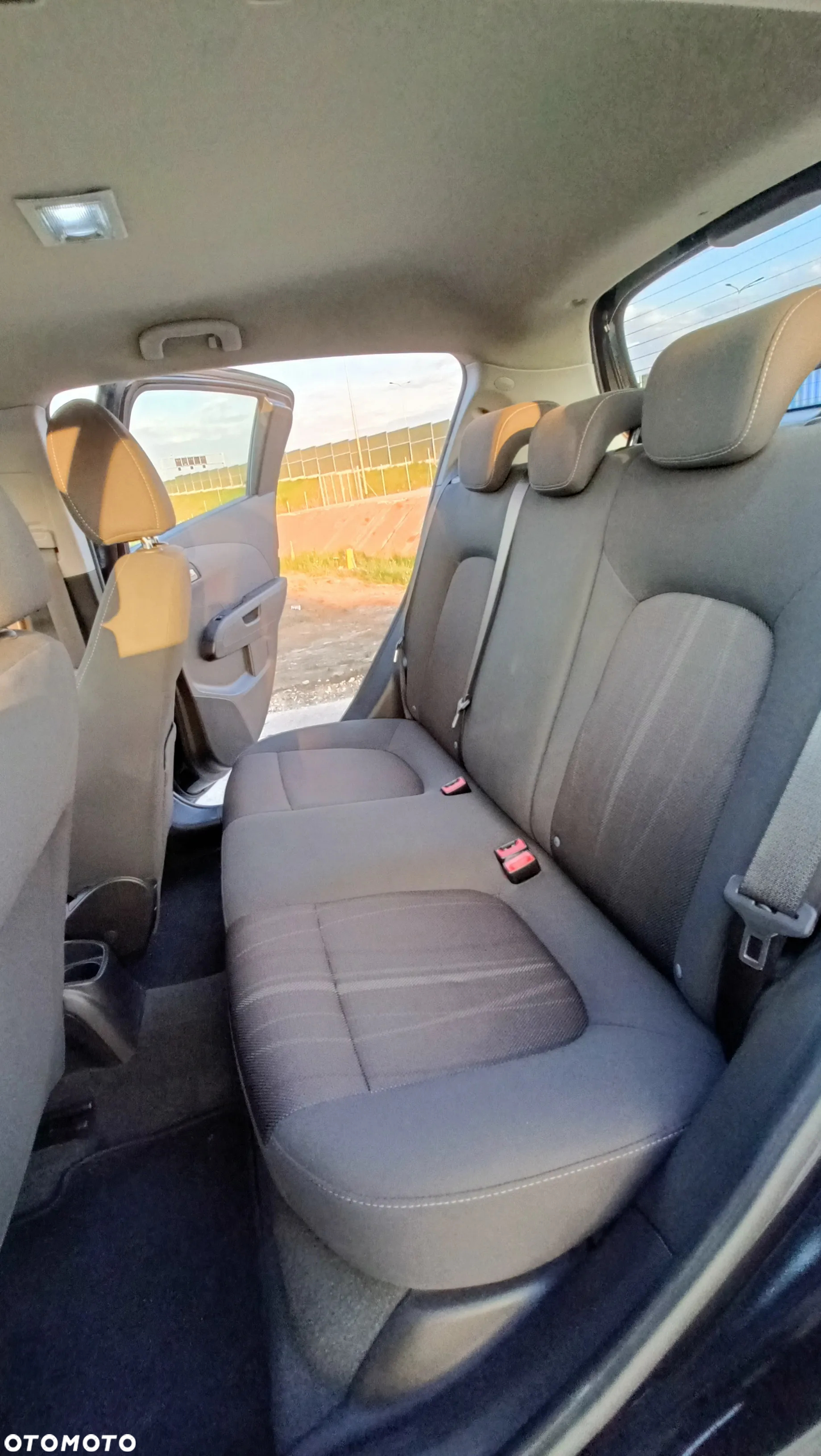 Chevrolet Aveo 1.6 LTZ - 24
