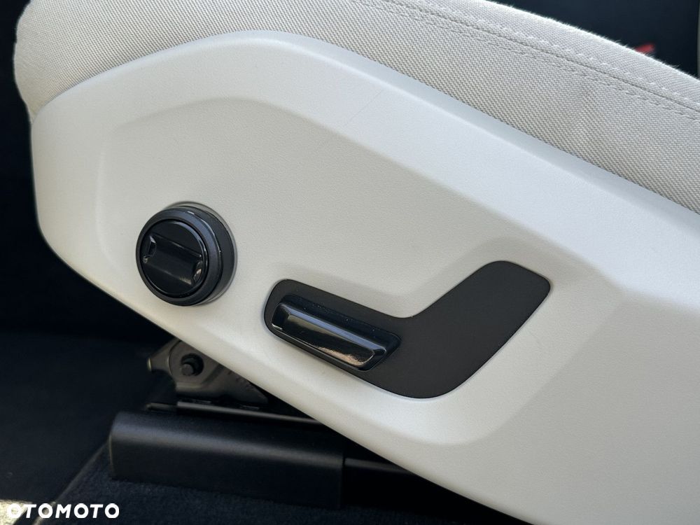 Volvo XC 60 - 33