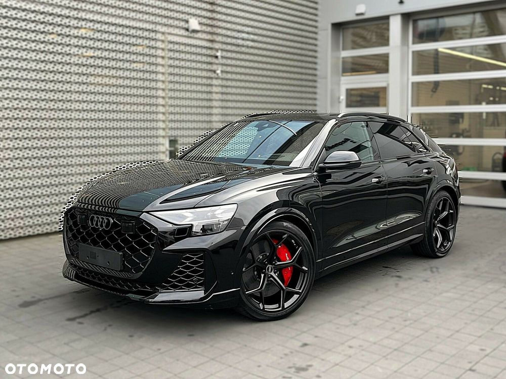 Audi RS Q8 - 32