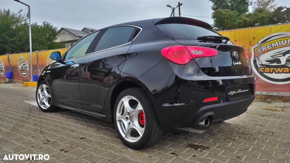 Alfa Romeo Giulietta 1.4 T-Jet Distinctive - 5