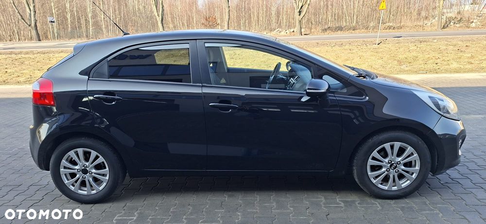 Kia Rio 1.2 Attract - 28