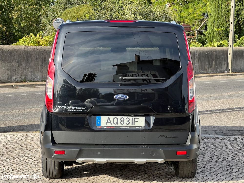 Ford Tourneo Connect 1.5 TDCi Titanium - 11
