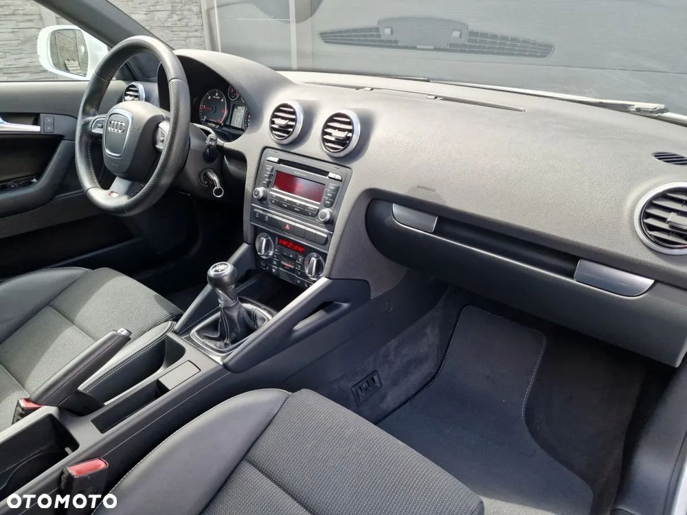 Audi A3 Sportback 2.0 TDI DPF S line Sportpaket - 27