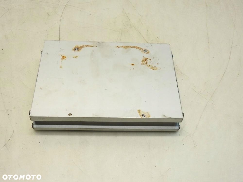 WZMACNIACZ AUDIO CHRYSLER 300C P05064353AH - 3