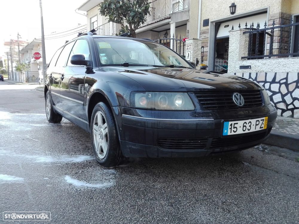 VW Passat Variant 1.9 TDi Confortline - 1