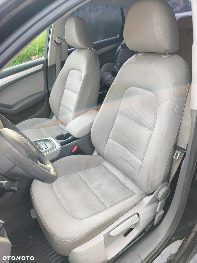 Audi A4 Limousine - 13