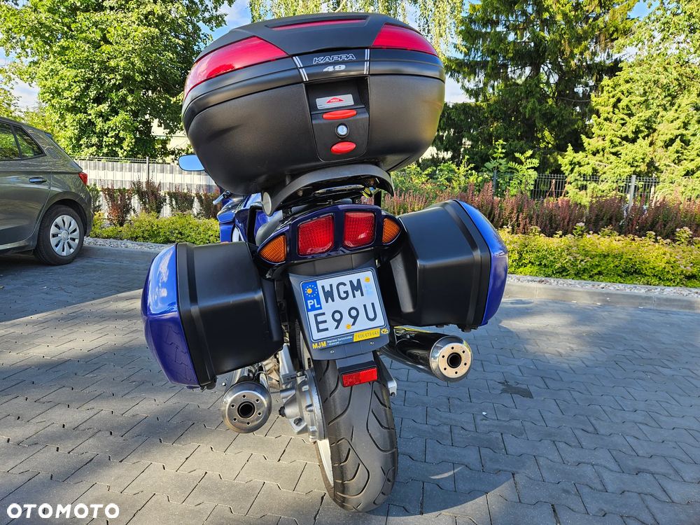 Yamaha FJR - 9