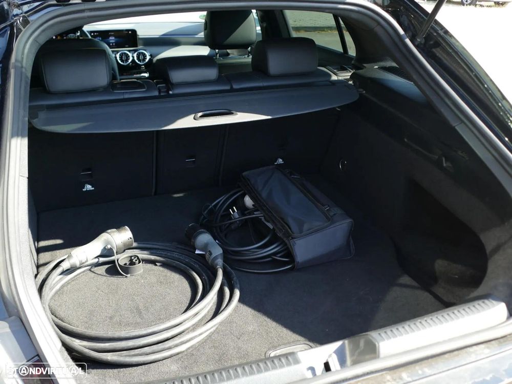 Mercedes-Benz CLA 250 e Shooting Brake Progressive - 14