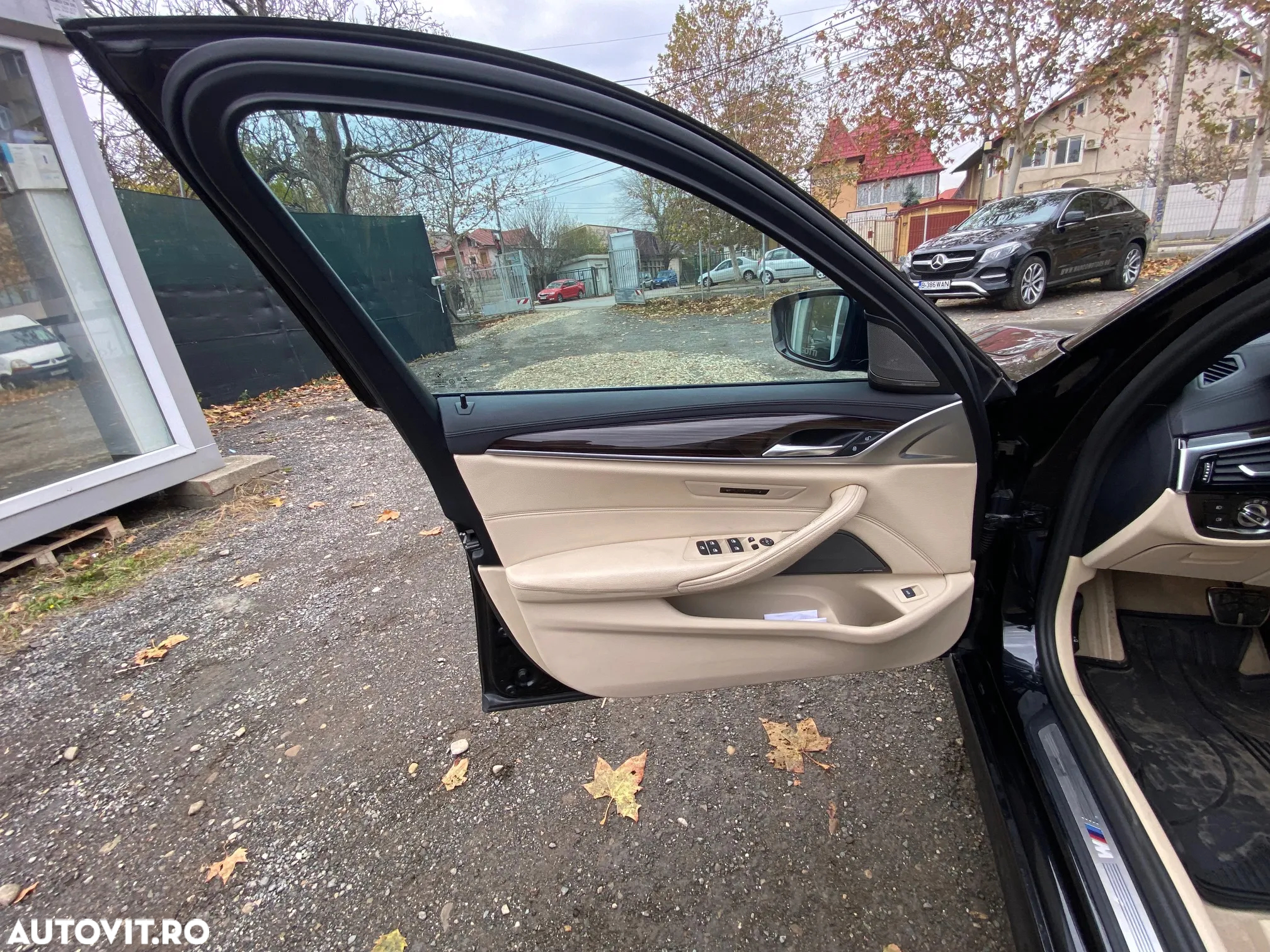 BMW Seria 5 530d xDrive AT - 17