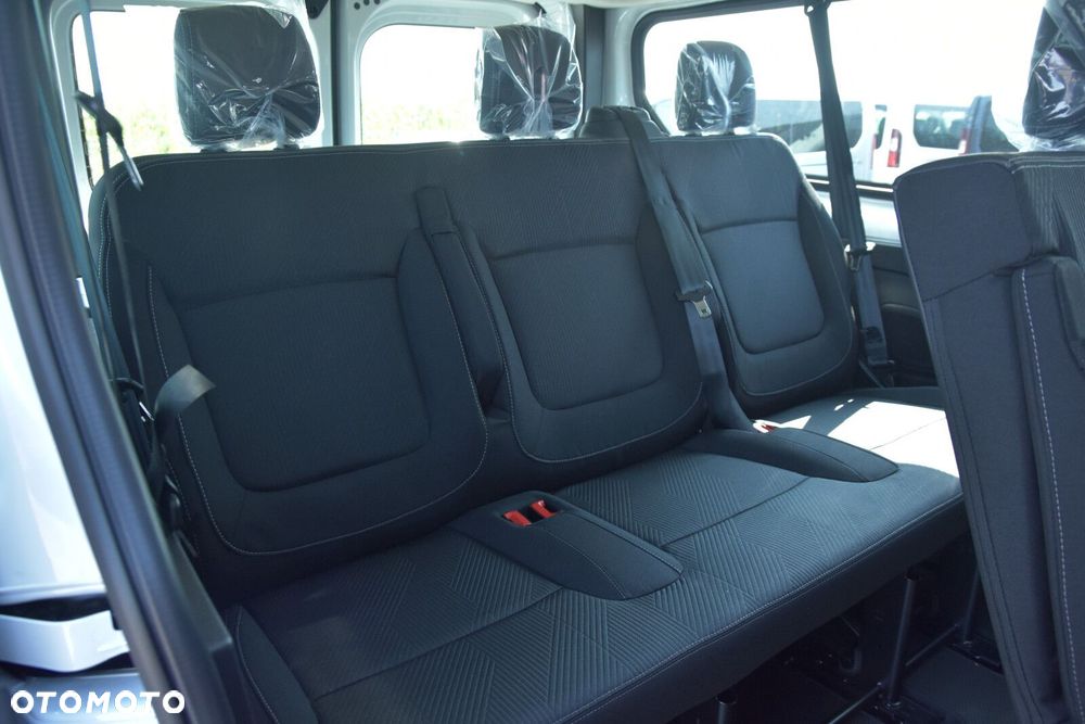 Renault Trafic - 24