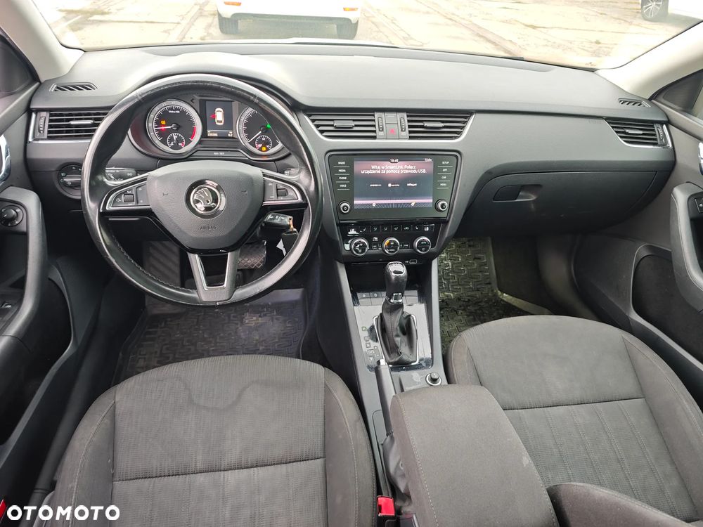 Skoda Octavia 2.0 TDI Elegance DSG - 10