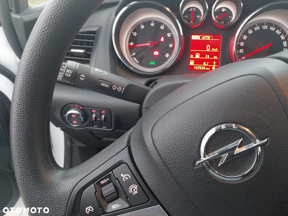 Opel Astra - 27