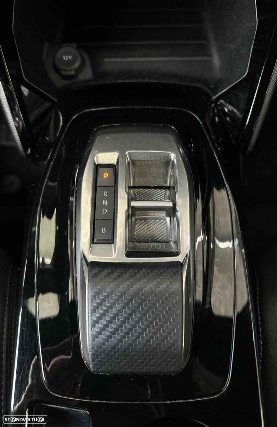 Peugeot e-2008 50 kWh GT Pack - 25