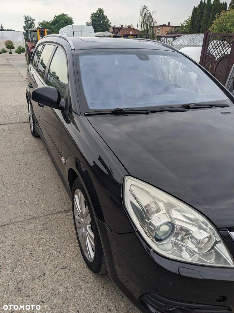 Opel Vectra 1.9 CDTI Cosmo - 11