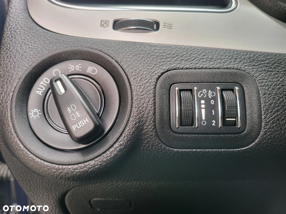 Fiat Freemont 2.0 Multijet 16V DPF Automatik Allrad Black Code - 24