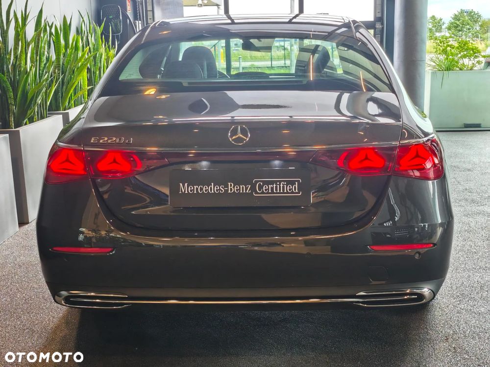 Mercedes-Benz Klasa E 220 d mHEV Avantgarde 9G-Tronic - 5