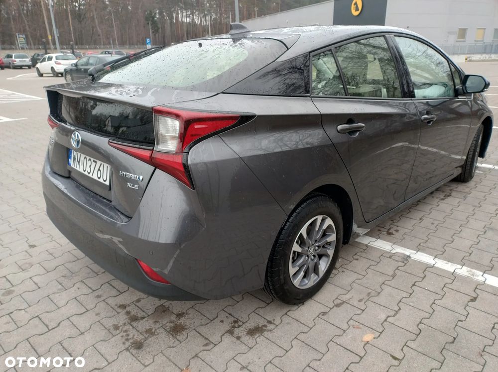 Toyota Prius 2021 photo 3