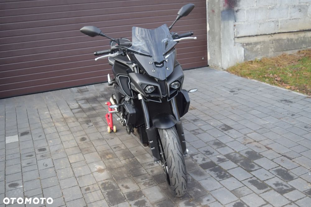 Yamaha MT - 10