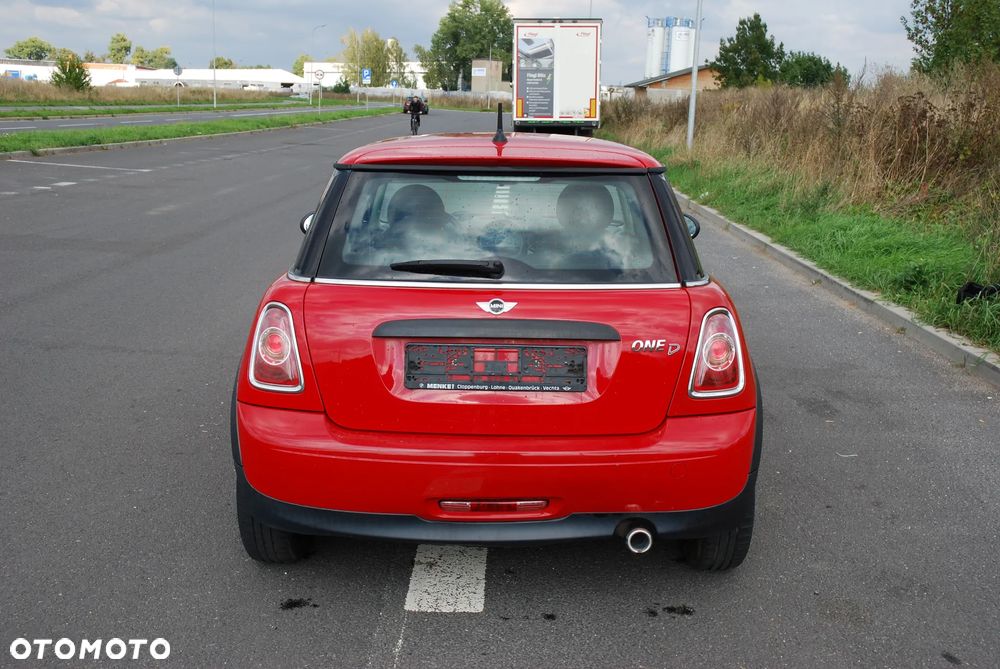 MINI ONE D - 6