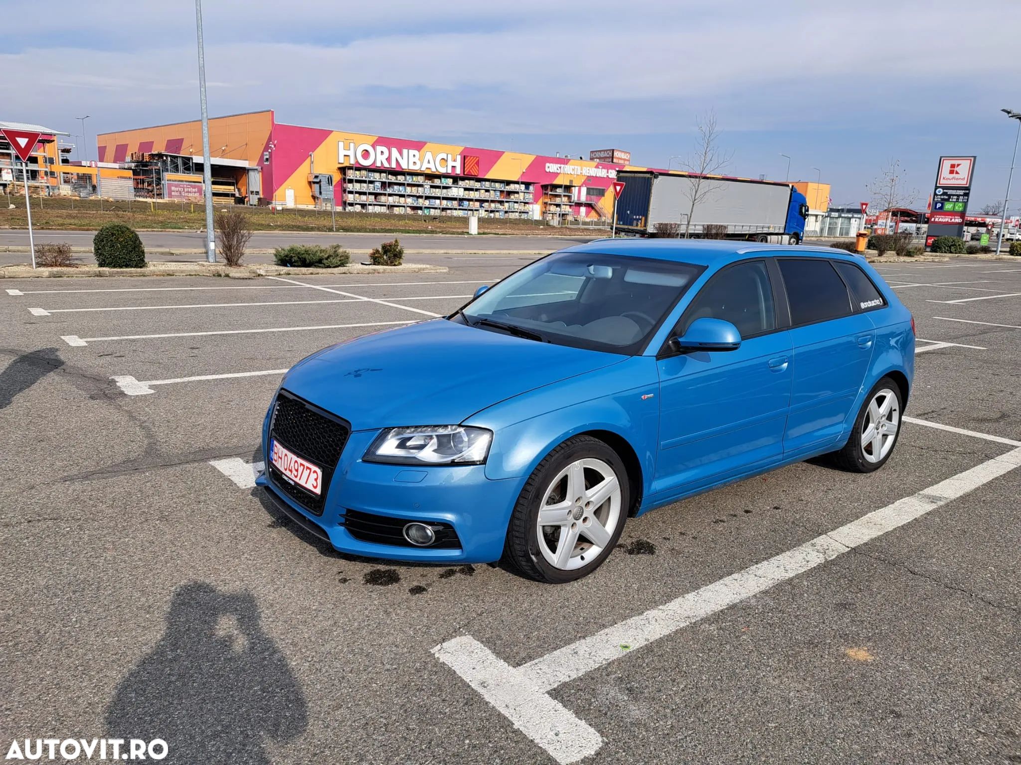 Audi A3 1.8 TFSI Sportback Ambiente - 1