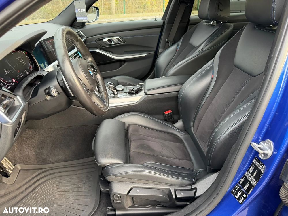 BMW Seria 3 320d xDrive AT - 33