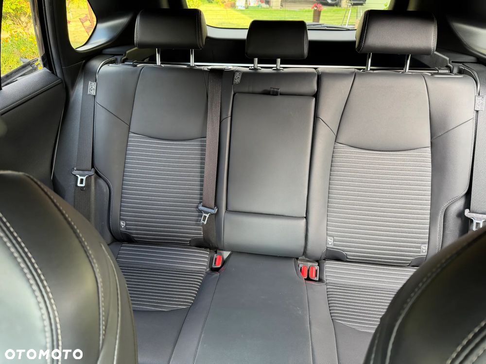 Toyota RAV4 - 12