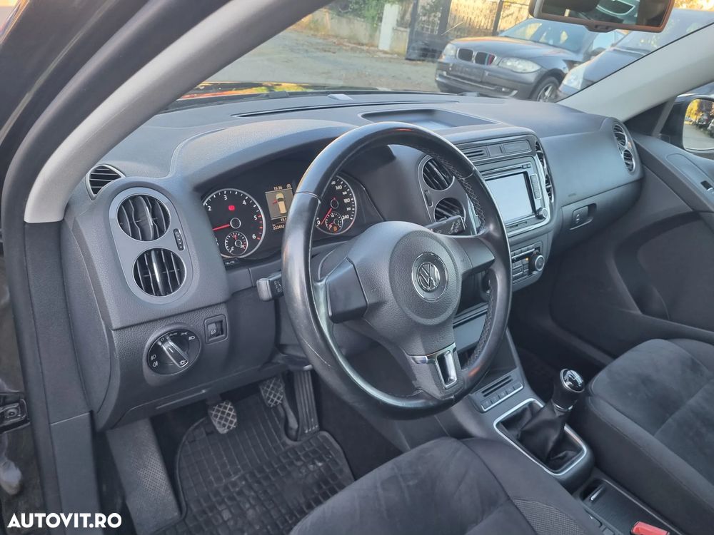 Volkswagen Tiguan 2.0 TDI DPF BlueMotion Technology Exclusive - 19