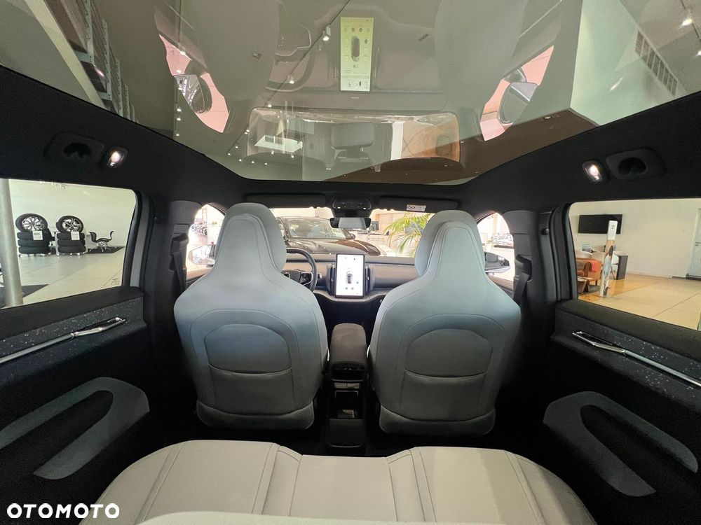 Volvo EX30 Twin Motor Performance AWD Ultra - 25