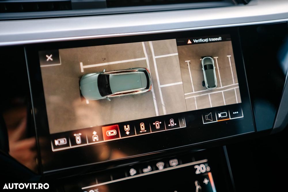 Audi e-tron - 12