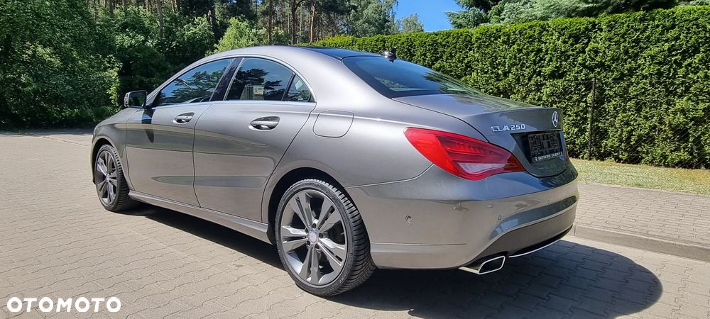 Mercedes-Benz CLA 250 4Matic 7G-DCT UrbanStyle Edition - 7