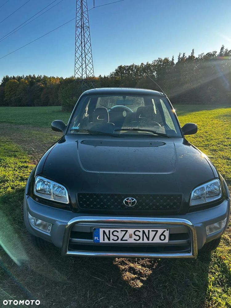 Toyota RAV4 2.0 - 1