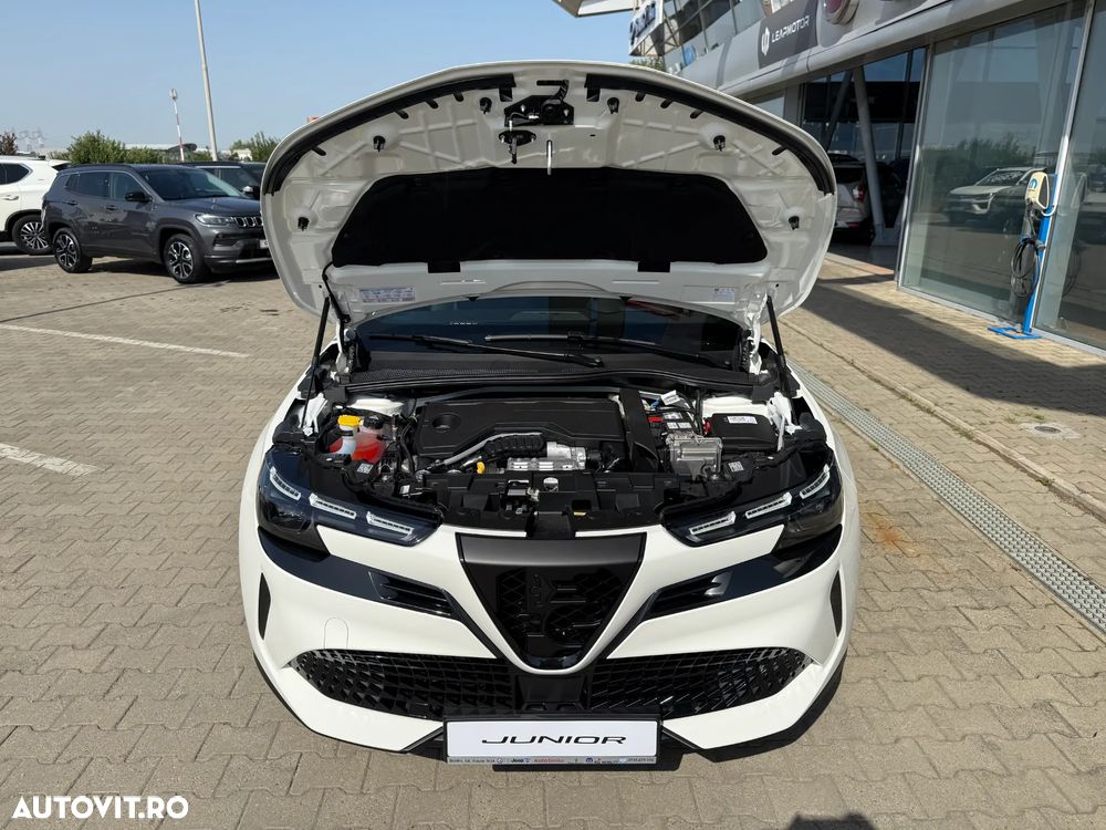 Alfa Romeo Junior 1.2 FWD eDCT6 MHEV Ibrida Speciale - 22
