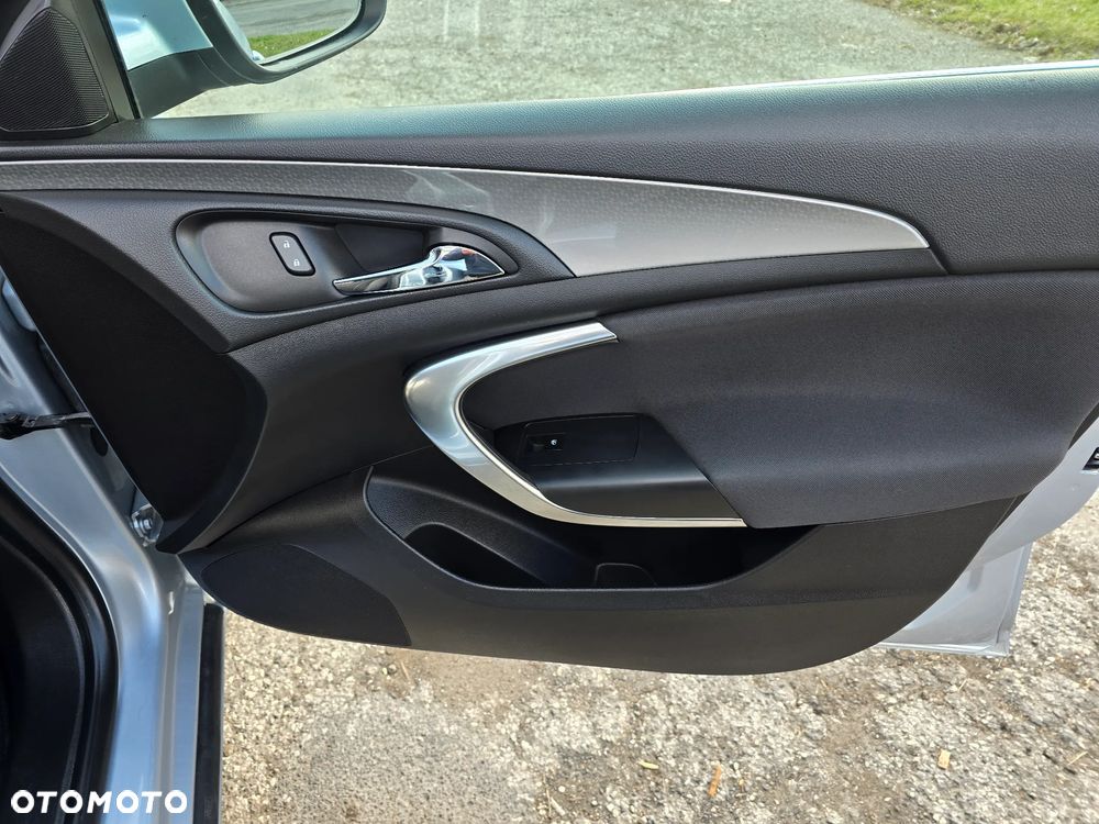 Opel Insignia - 22
