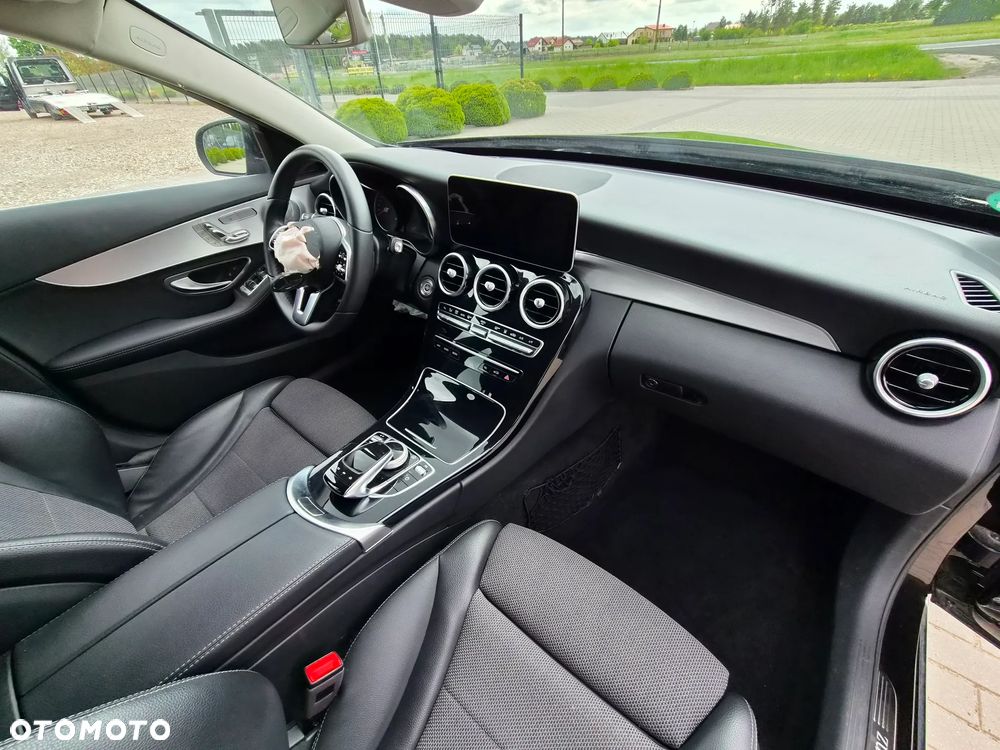 Mercedes-Benz Klasa C 300 de 9G-TRONIC Avantgarde - 13