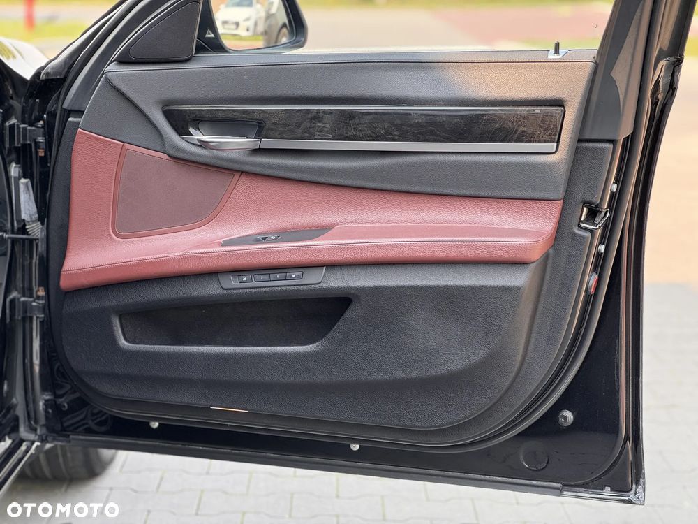 BMW Seria 7 730d xDrive - 30