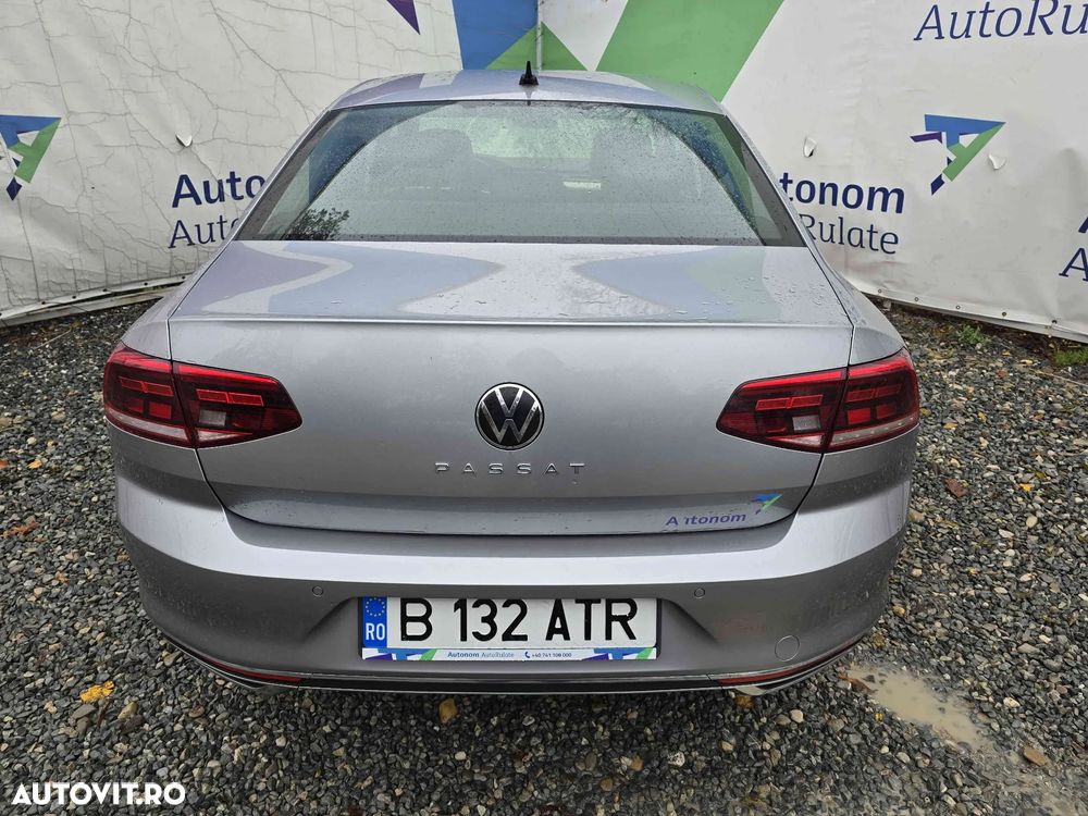 Volkswagen Passat - 6