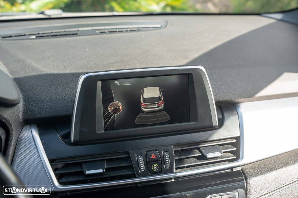 BMW 218 Active Tourer d Pack M Auto - 11