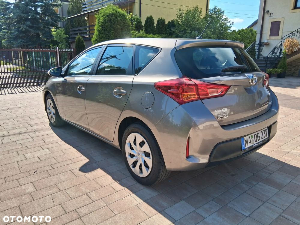 Toyota Auris 1.33 Dual-VVT-i Comfort - 9