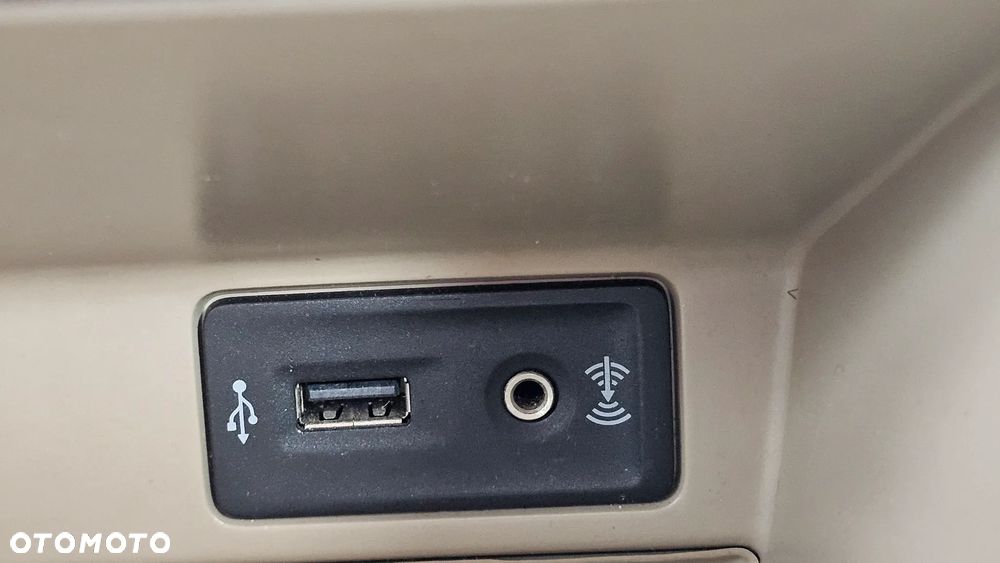 Volkswagen Beetle 1.4 TSI BMT Design DSG - 32