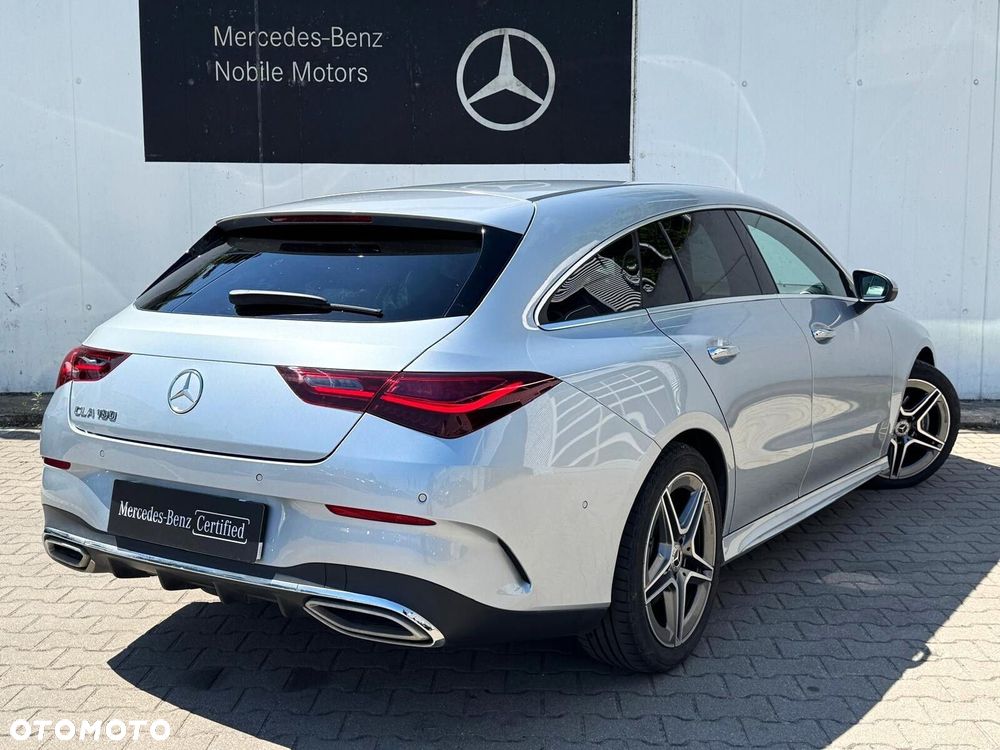 Mercedes-Benz CLA - 12