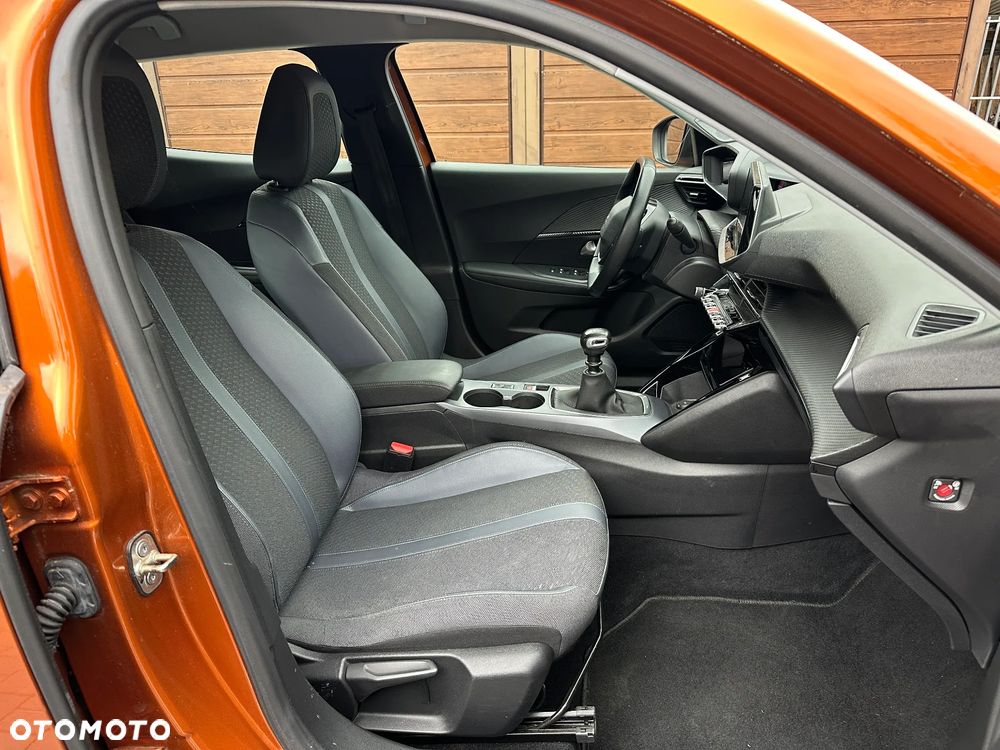 Peugeot 2008 PureTech 130 GPF Stop&Start Allure - 8