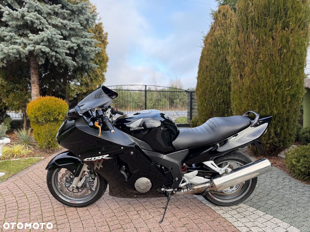 Honda CBR - 23