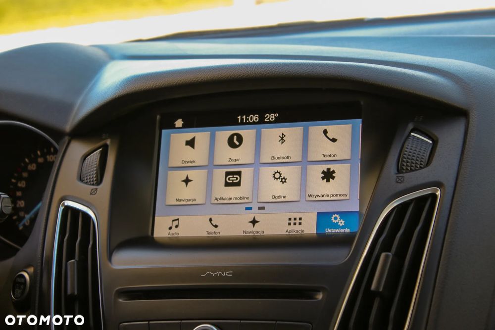Ford Focus 1.5 EcoBlue Start-Stopp-System ST-LINE DESIGN - 22